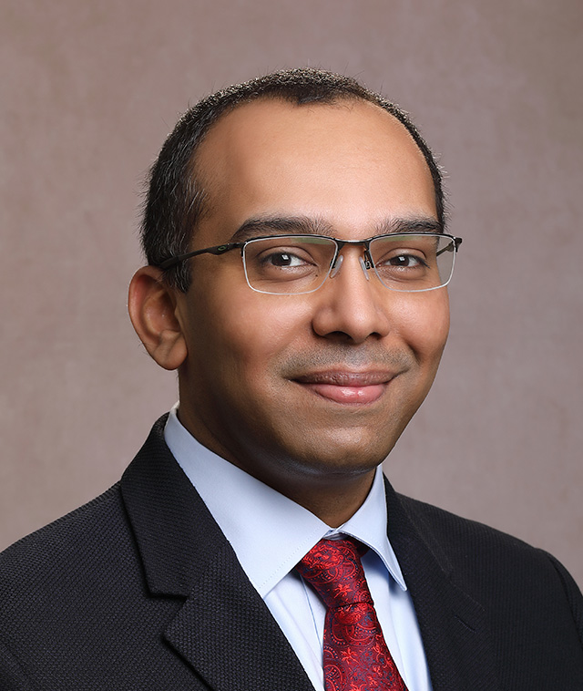 Dr. Vidhyadharan Sivakumar (IN)